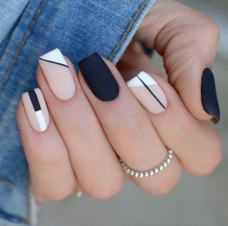 Simple Cute Black And White Nails Design 3